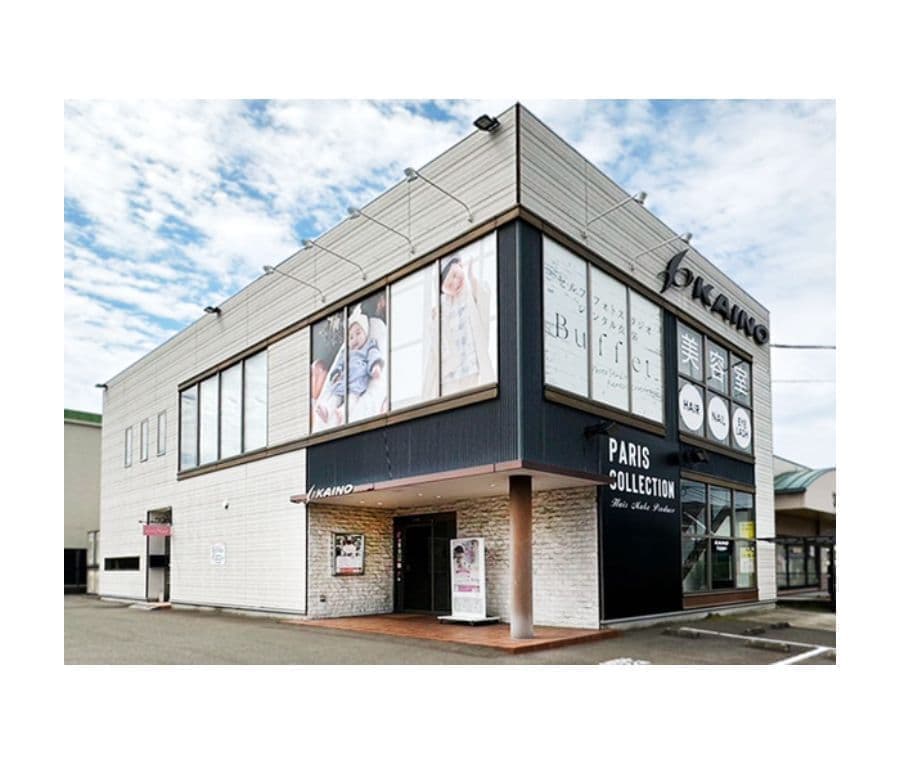 福岡、糟屋郡、志免で唯一 衣装レンタル、美容着付、スタジオ撮影が一度に叶うお店